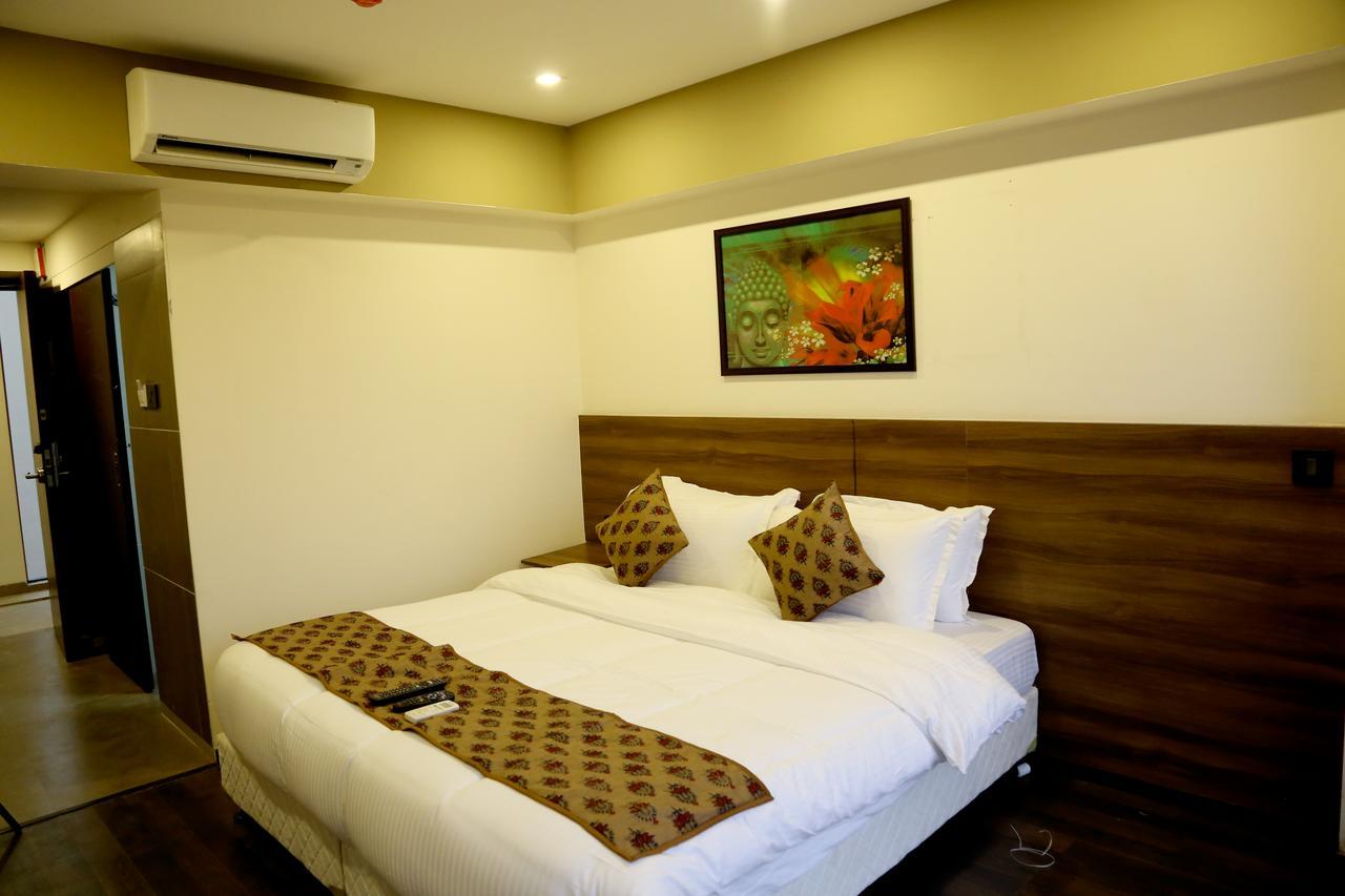 Hotel Mumbai House Andheri East, Bombaim Exterior foto